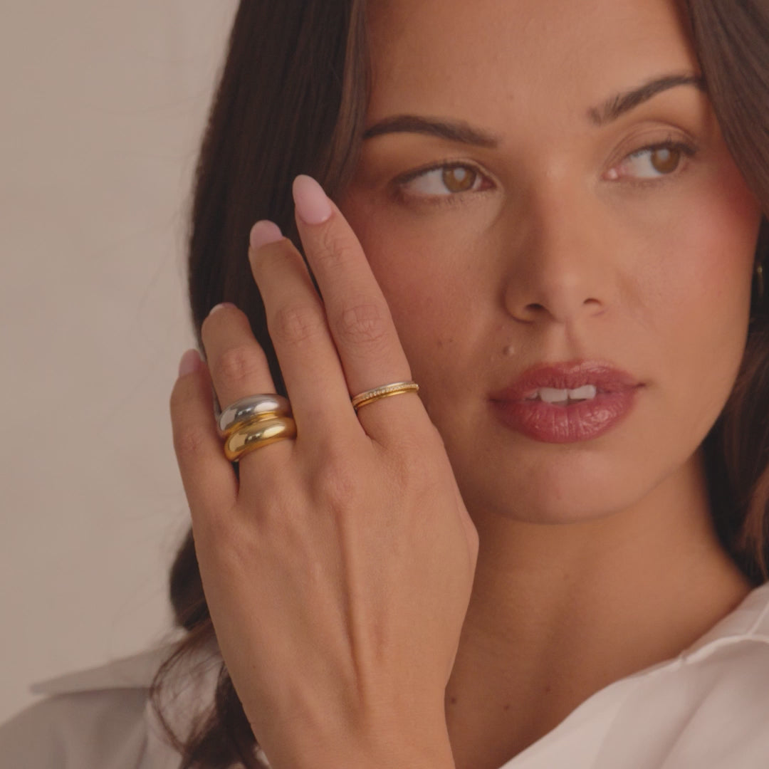 Bague “Elle Est Incernable”