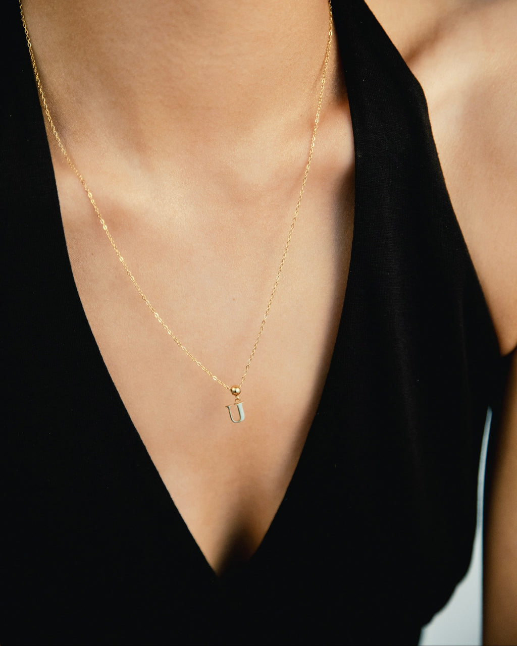 Pendentif Initiale U Classique en Or